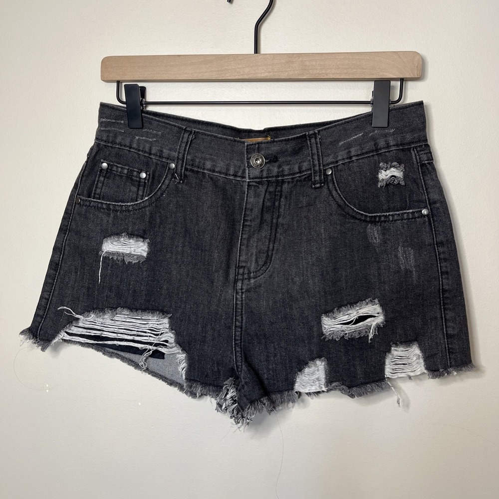NWT POL Mallie Black Denim Shorts Distressed Medium Festival Boho‎
